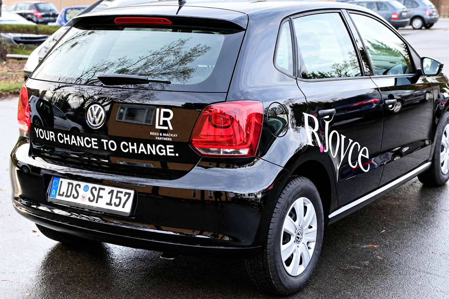 LR · Kontrast auf Schwarz